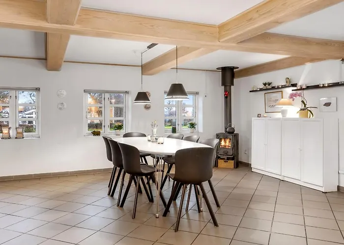 Yorik - 1-6km From The Sea By Interhome *