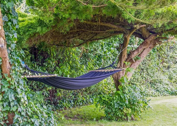 Yorik - 1-6km From The Sea By Interhome Nyaraló