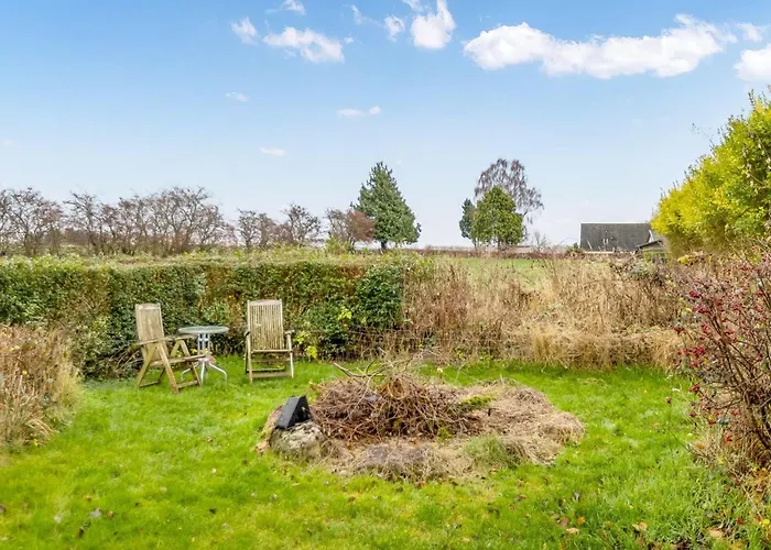 Yorik - 1-6km From The Sea By Interhome